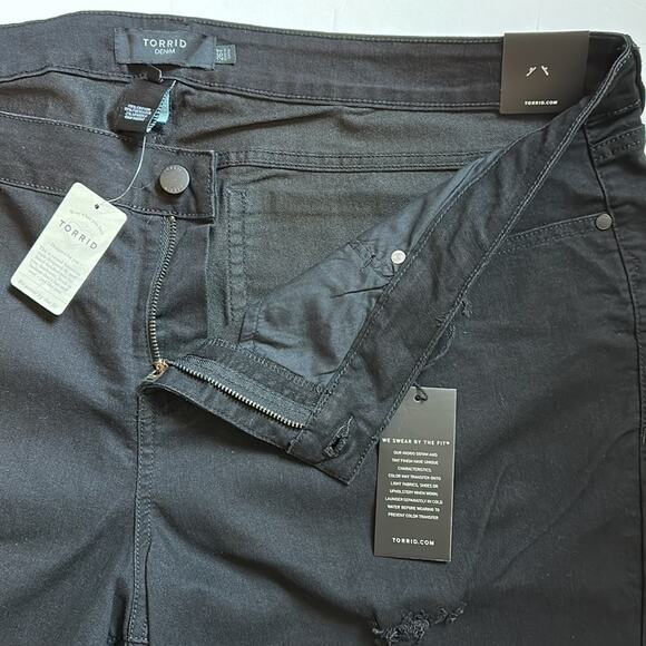 Torrid Sophia Skinny Jeans Destructed Premium Stretch Black NEW Size 26T Tall - Picture 7 of 12